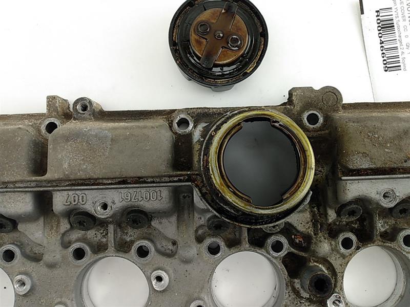 Volvo V70 Engine Valve Cover