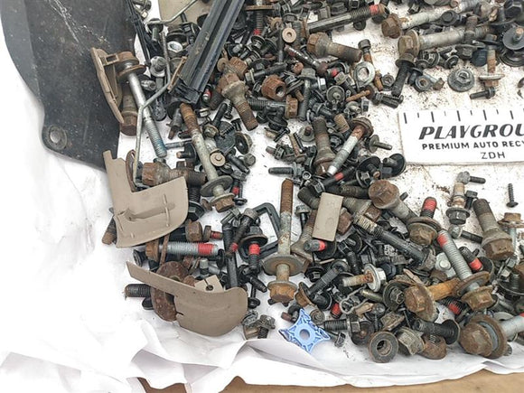 Volvo XC70 Dismantling Hardware