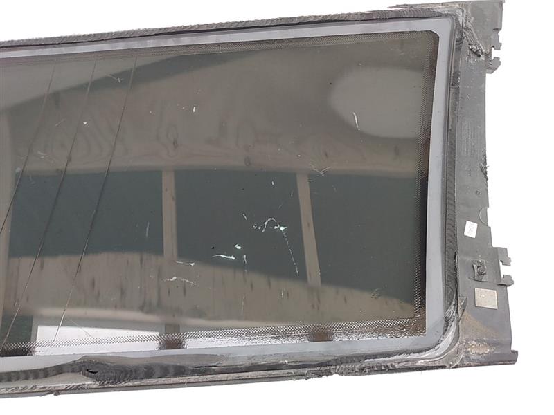 Volvo V70 Rear Left Quarter Glass