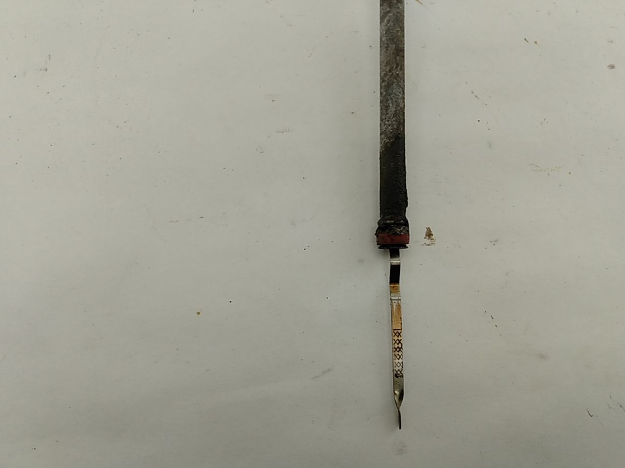 Volvo V70 Engine Oil Dipstick - 0