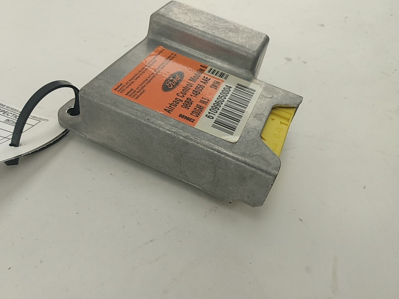 Mercury Cougar Air Bag Control Module Without Side Air Bags - 0