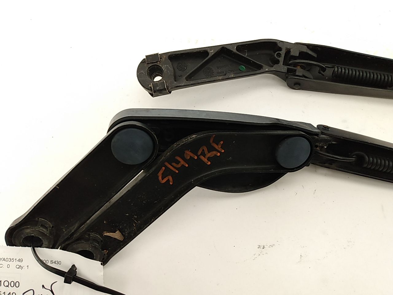 Mercedes S430 Pair Of Windshield Wiper Arms