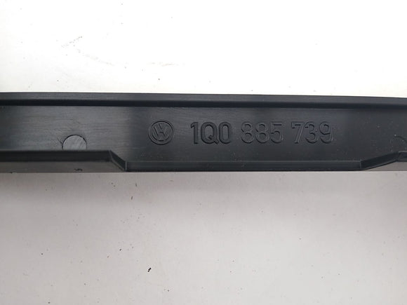 Volkswagen Eos Rear Sear Boot Access Through Load Compartment