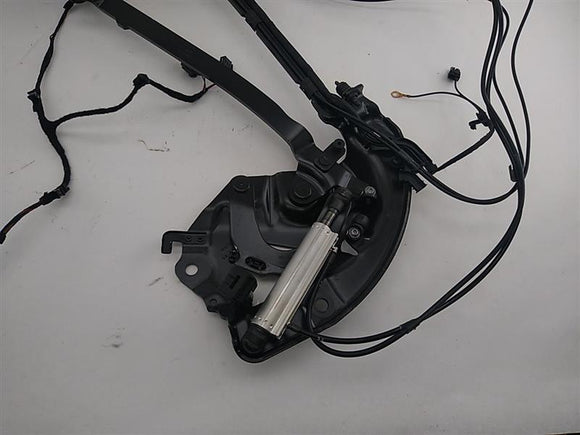 Volkswagen Eos Trunk Hinges With Hydraulic Cylinders And Lines