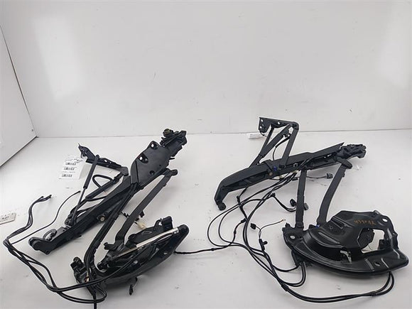 Volkswagen Eos Trunk Hinges With Hydraulic Cylinders And Lines