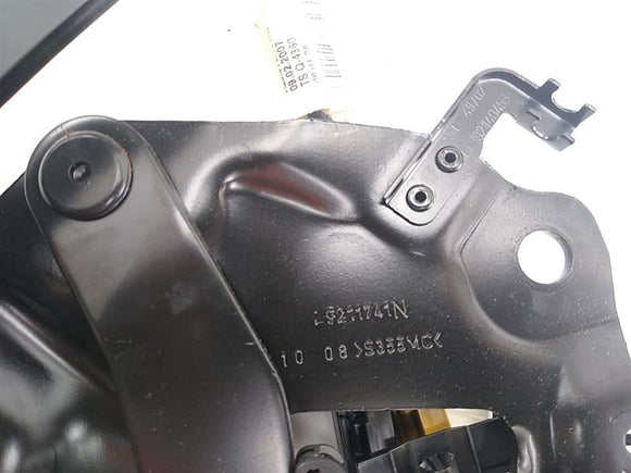 Volkswagen Eos Trunk Hinges With Hydraulic Cylinders And Lines