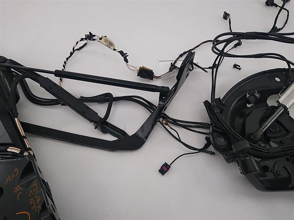Volkswagen Eos Trunk Hinges With Hydraulic Cylinders And Lines