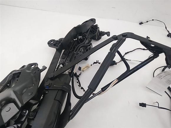 Volkswagen Eos Trunk Hinges With Hydraulic Cylinders And Lines
