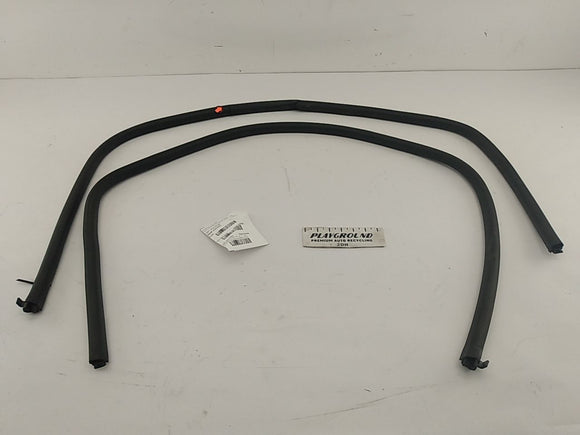 Volkswagen Eos Pair Of Front Door Moulding