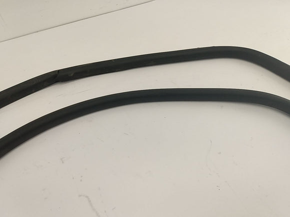 Volkswagen Eos Pair Of Front Door Moulding