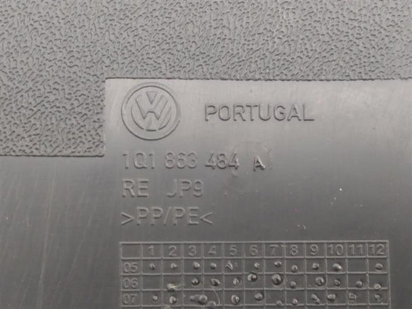 Volkswagen Eos Front Right Lower Kick Panel