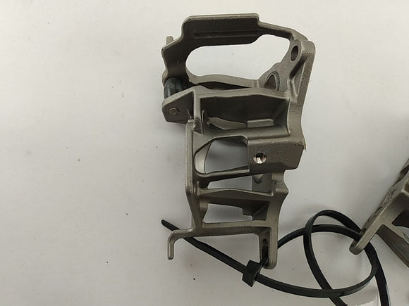 Volkswagen Eos Front Upper Locking Catch Set