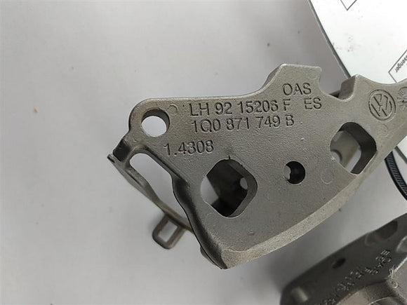 Volkswagen Eos Front Upper Locking Catch Set