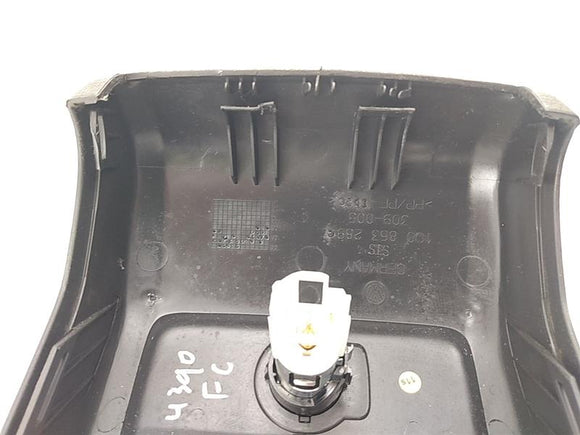 Volkswagen Eos Front Center Trim Panel
