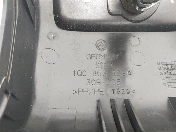 Volkswagen Eos Front Center Trim Panel