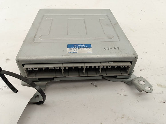 Jaguar XK8 Climate Control Module