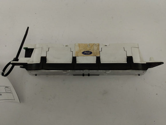 Jaguar XK8 Oil Pressure And Battery Clock Gauge Cluster