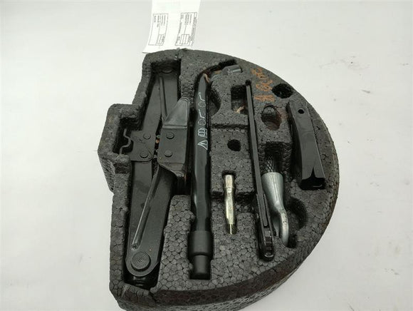 Jaguar XK8 Spare Tire Tools