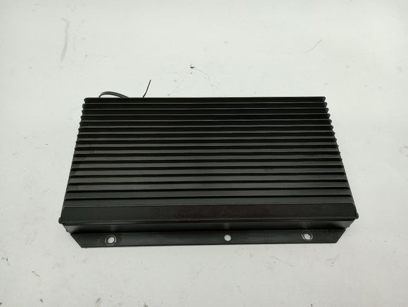 Jaguar XK8 Stereo Amplifier
