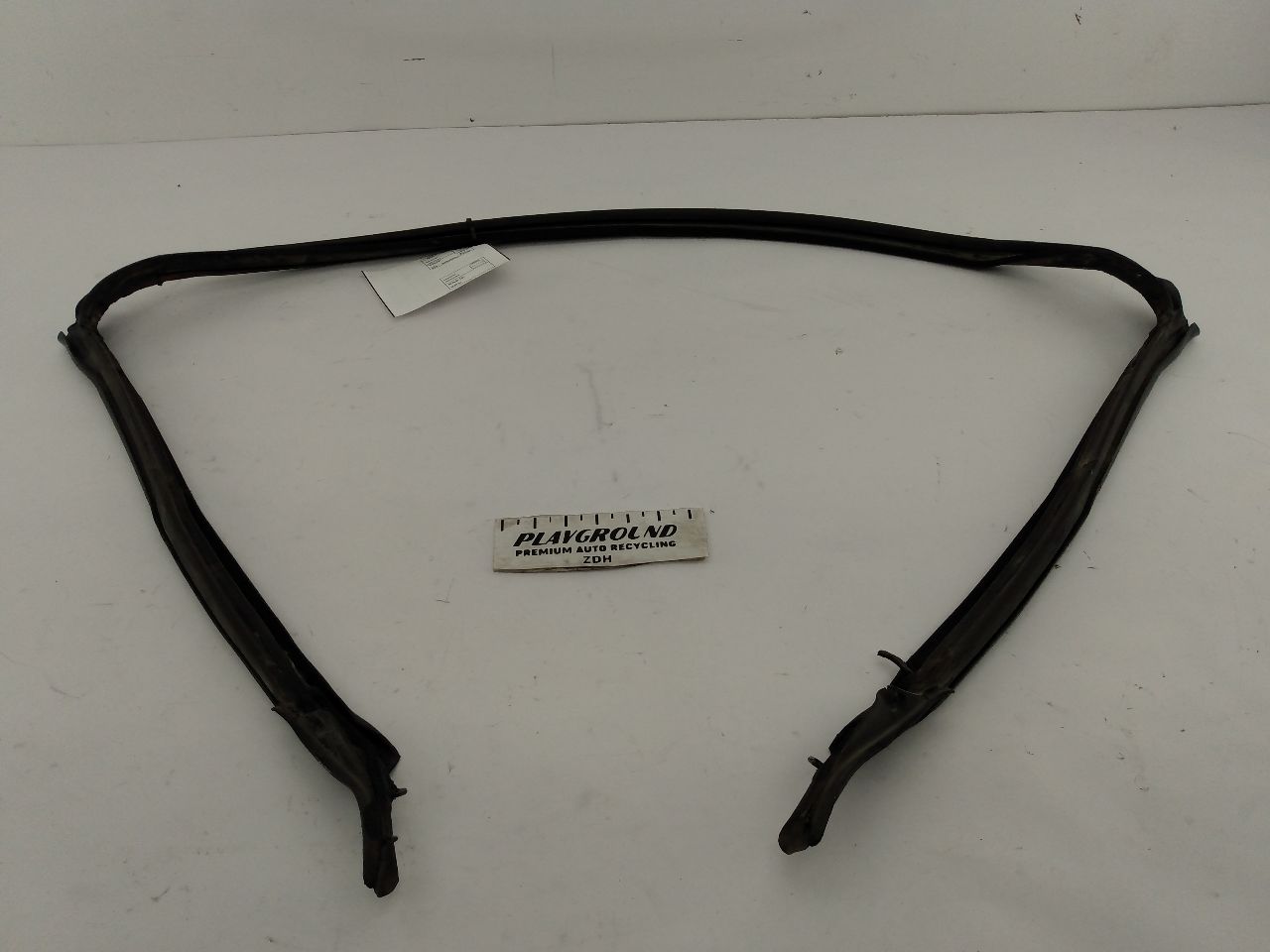 Jaguar XK8 Front Roof Seal