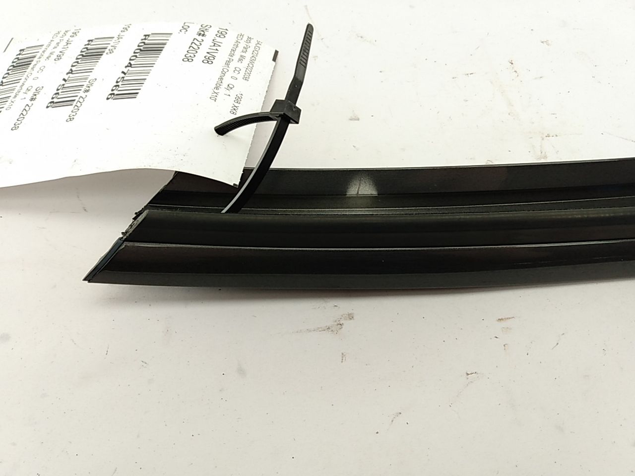 Jaguar XK8 Front Right A-Pillar Moulding - 0