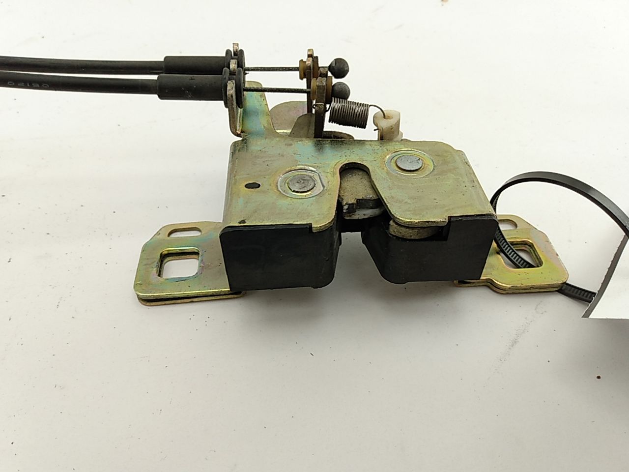 Jaguar XK8 Trunk Latch & Lock