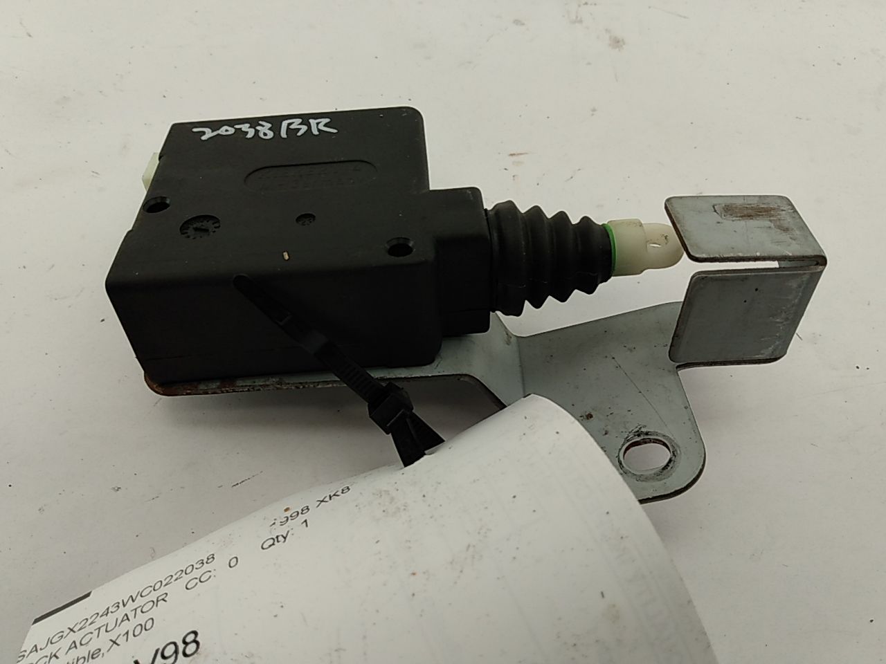 Jaguar XK8 Trunk Lock Actuator