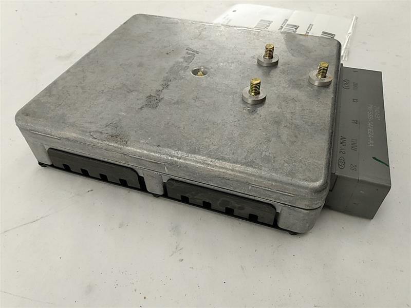 Jaguar XK8 Body Control Module (BCM) - 0