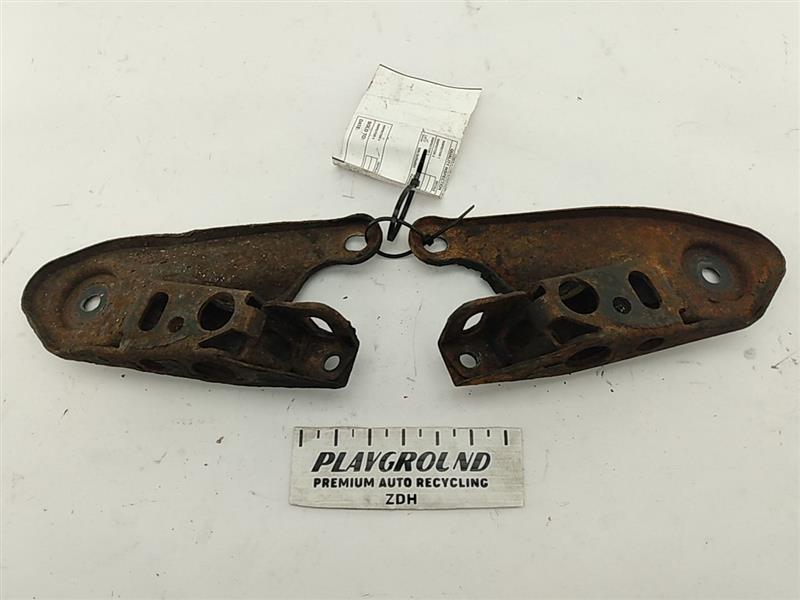 Jaguar XK8 Rear Subframe Bracket Set