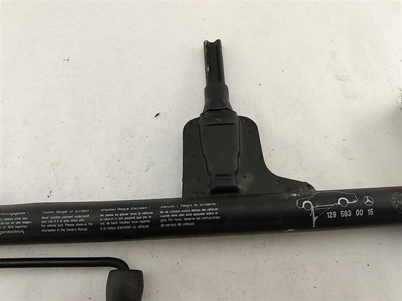 Mercedes SL320 Vehicle Jack