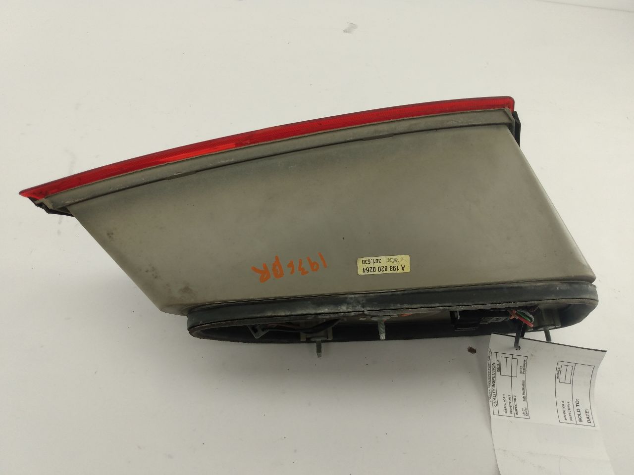 Chrysler Crossfire Rear Right Tail Lamp Assembly