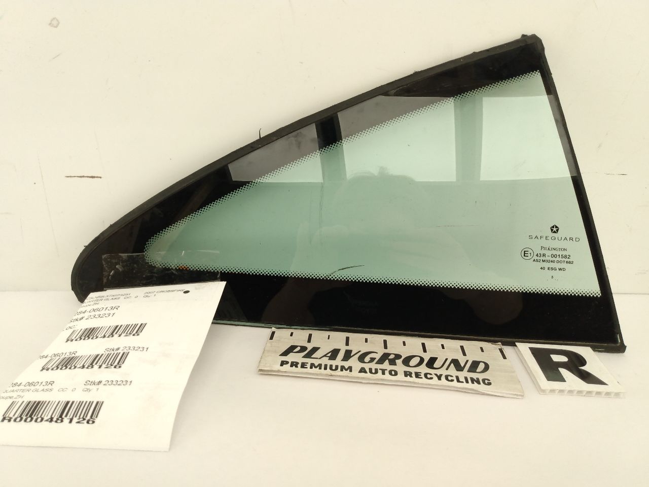 Chrysler Crossfire Rear Right Quarter Glass