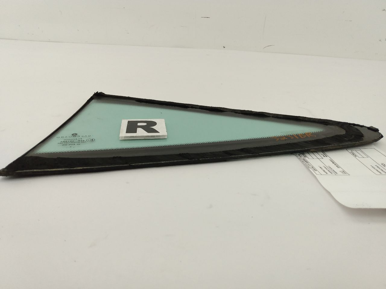 Chrysler Crossfire Rear Right Quarter Glass