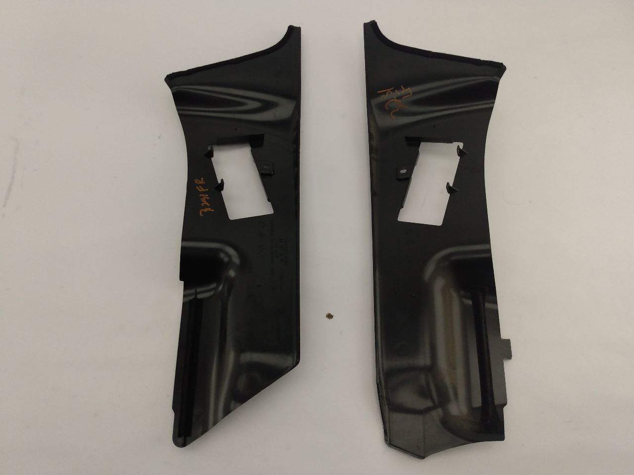 Chrysler Crossfire Pair Of Center Console Trim