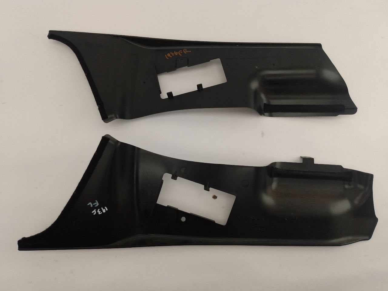 Chrysler Crossfire Pair Of Center Console Trim