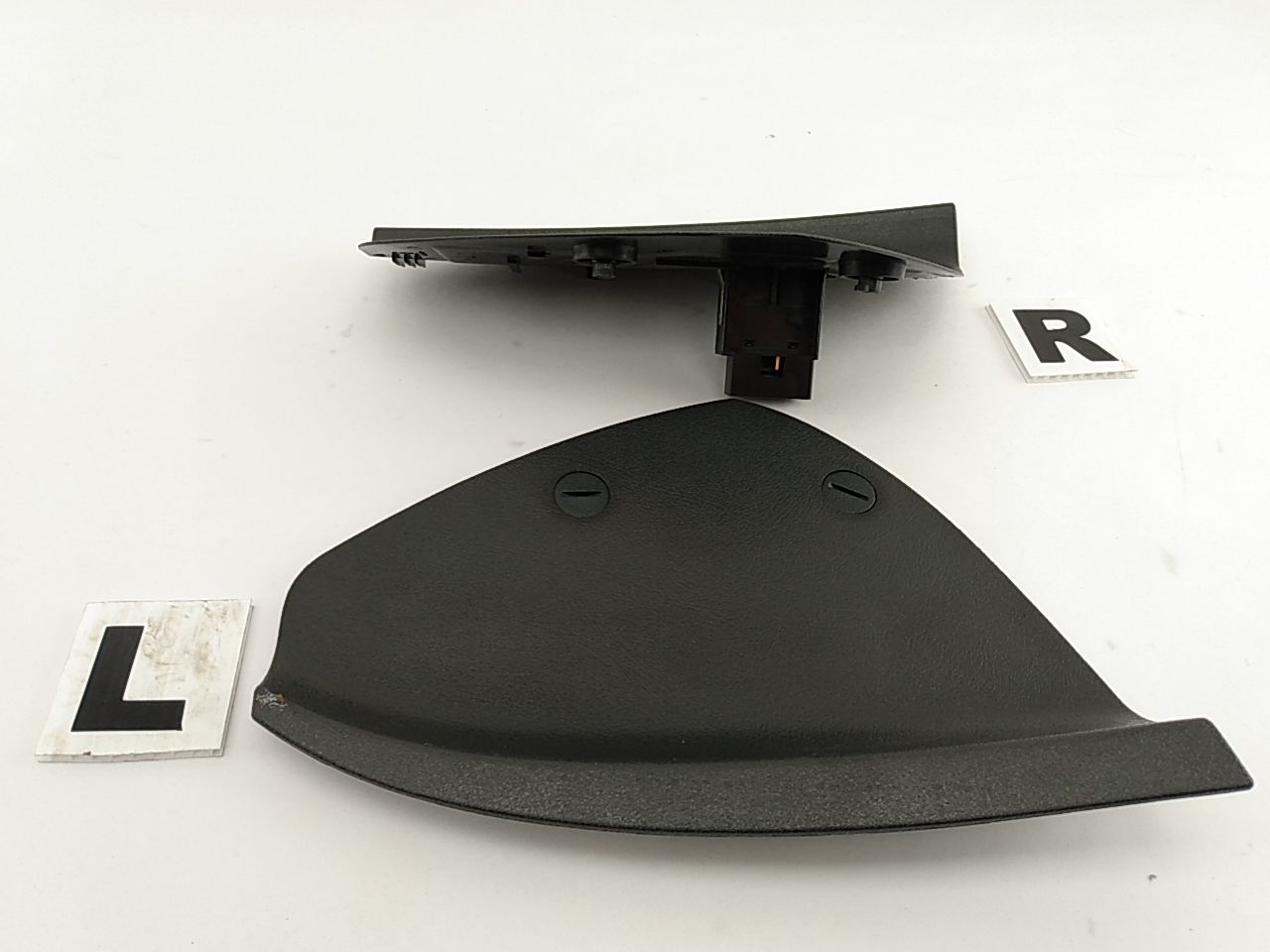 Chrysler Crossfire Pair Of Dash Trim Cover - 0
