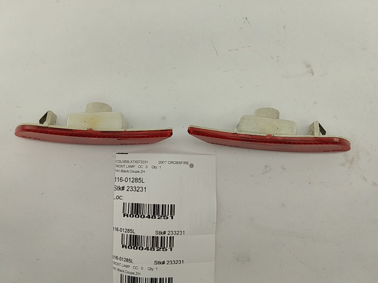 Chrysler Crossfire Pair Of Rear Side Markers