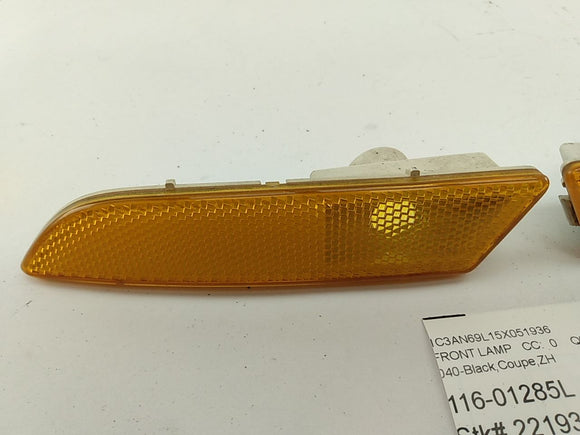 Chrysler Crossfire Pair Of Front Side Markers