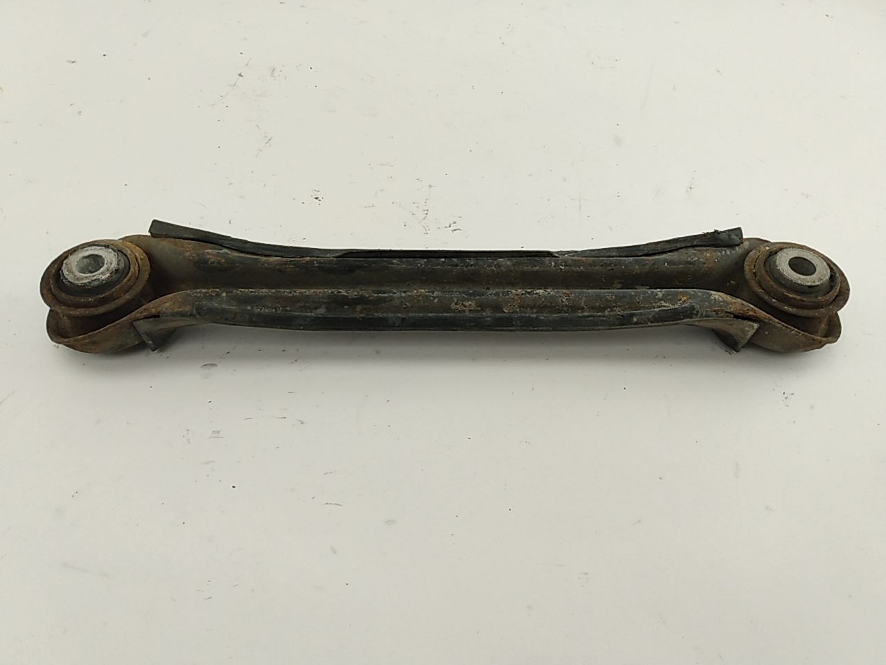 Chrysler Crossfire Rear Left Control Arm Set