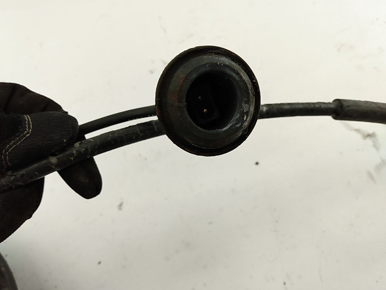 Chrysler Crossfire Rear Left Knuckle & Hub Assembly