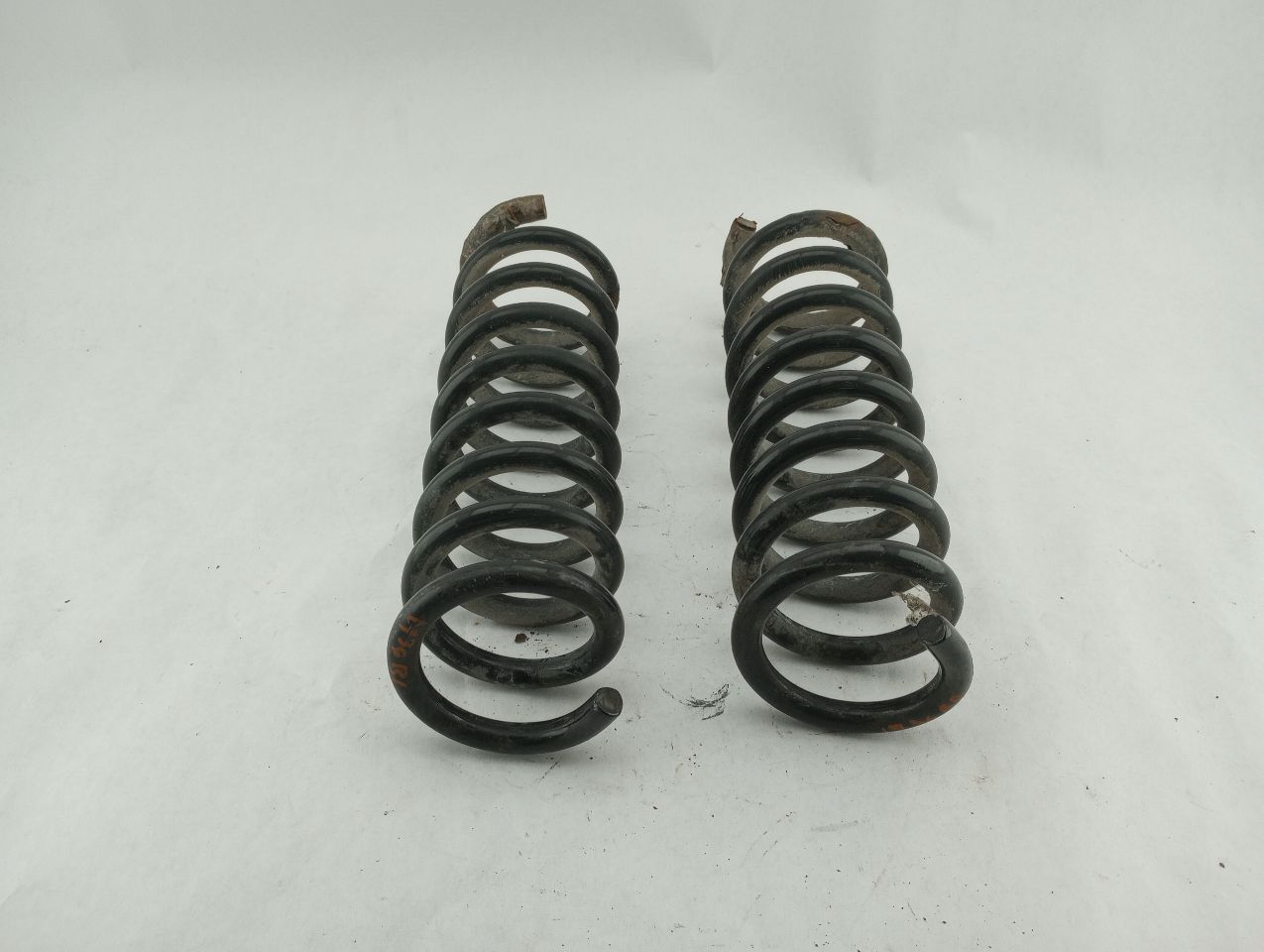 Chrysler Crossfire Rear Coil Spring Set