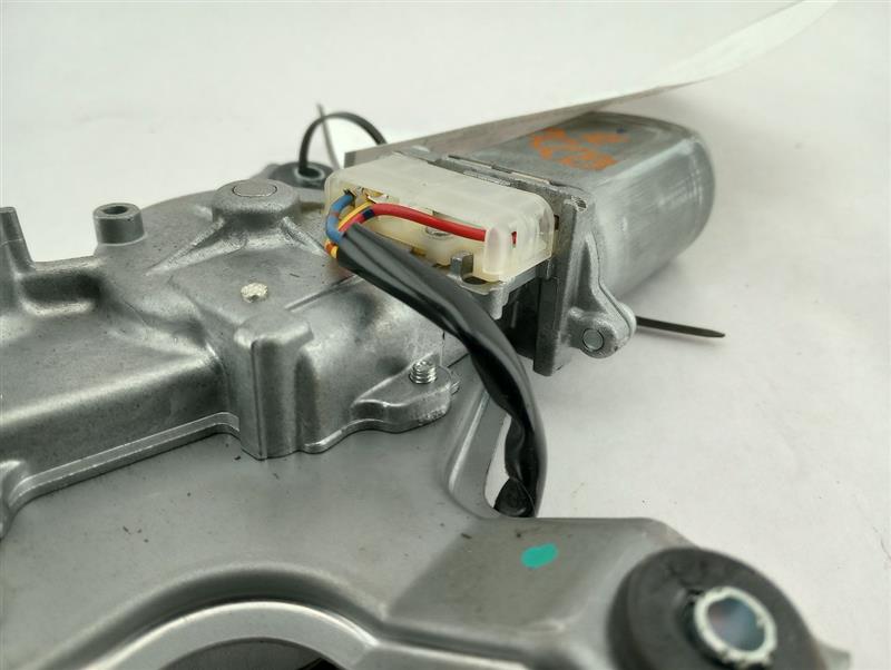 Hummer H3 Rear Tailgate Wiper Motor