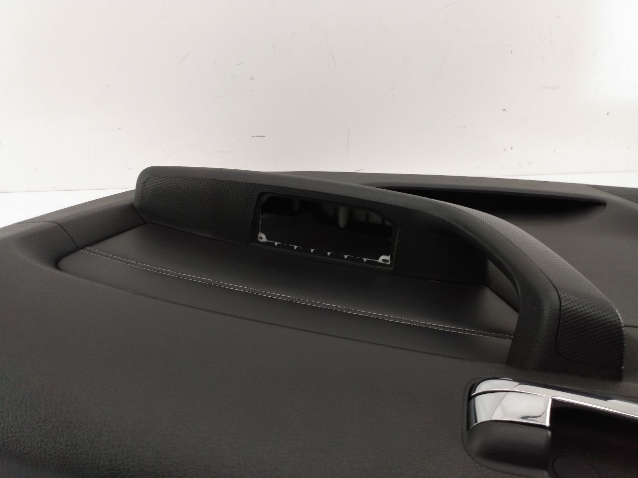 Hummer H3 Front Right Door Trim Panel