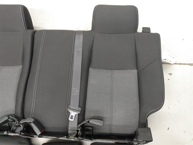 Hummer H3 Rear Seat Set