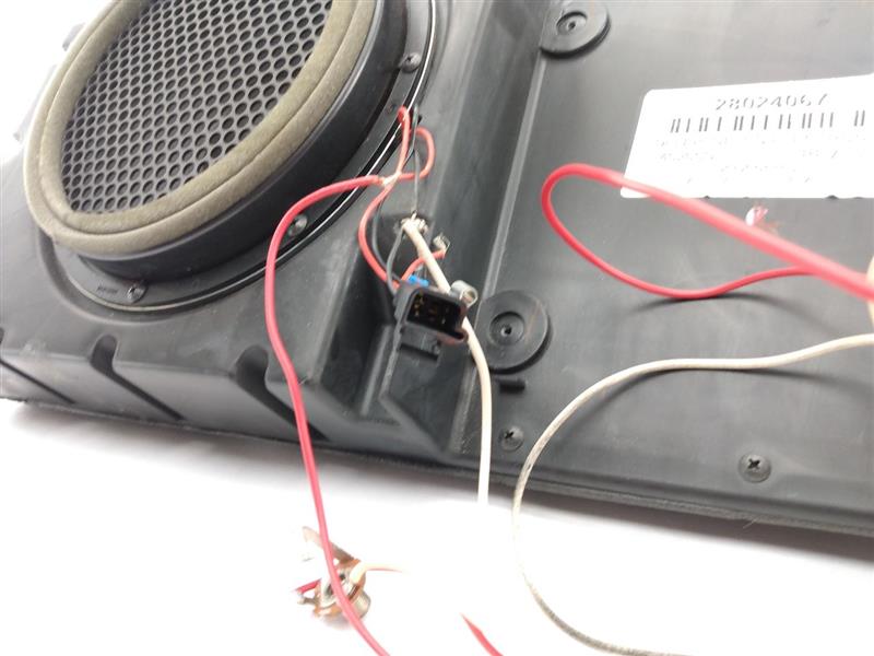 Hummer H3 Rear Left Subwoofer