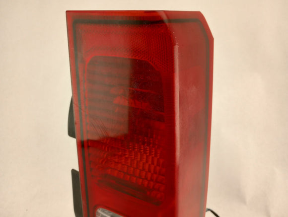 Hummer H3 Rear Right Tail Light