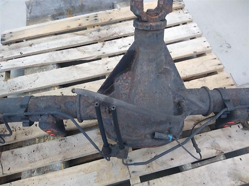 Hummer H3 Rear Axle Assembly