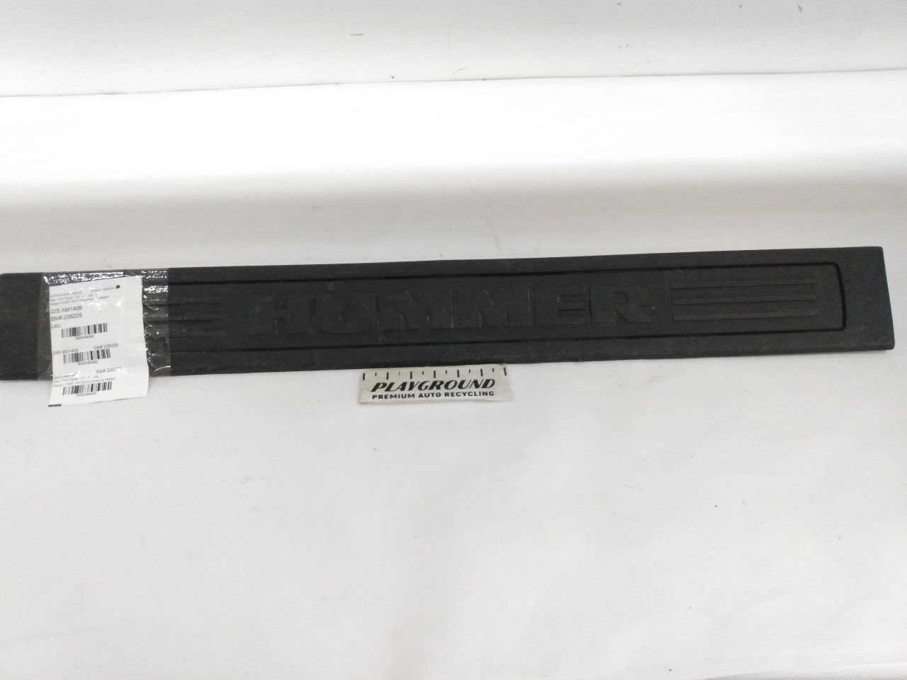 Hummer H3 Rear Tailgate Trim Panel 
1580279709341871