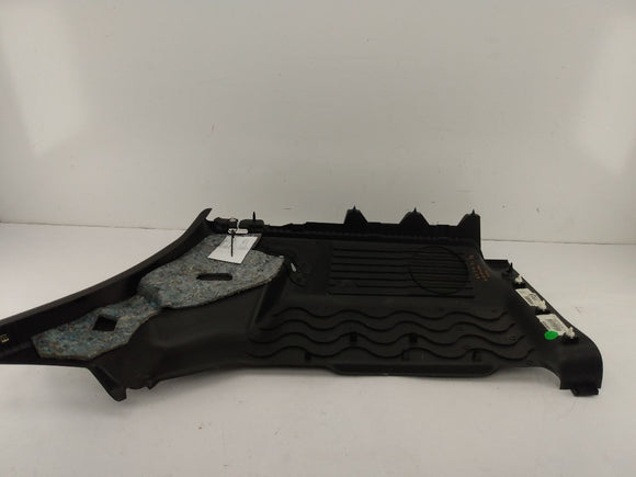 Hummer H3 Left Lower Quarter Trim Panel
15795311
Scuffs and scratches present