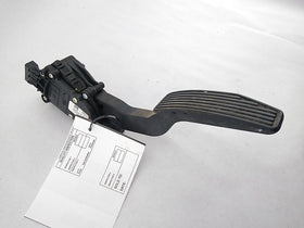 Hummer H3 Accelerator Pedal Assembly - 0